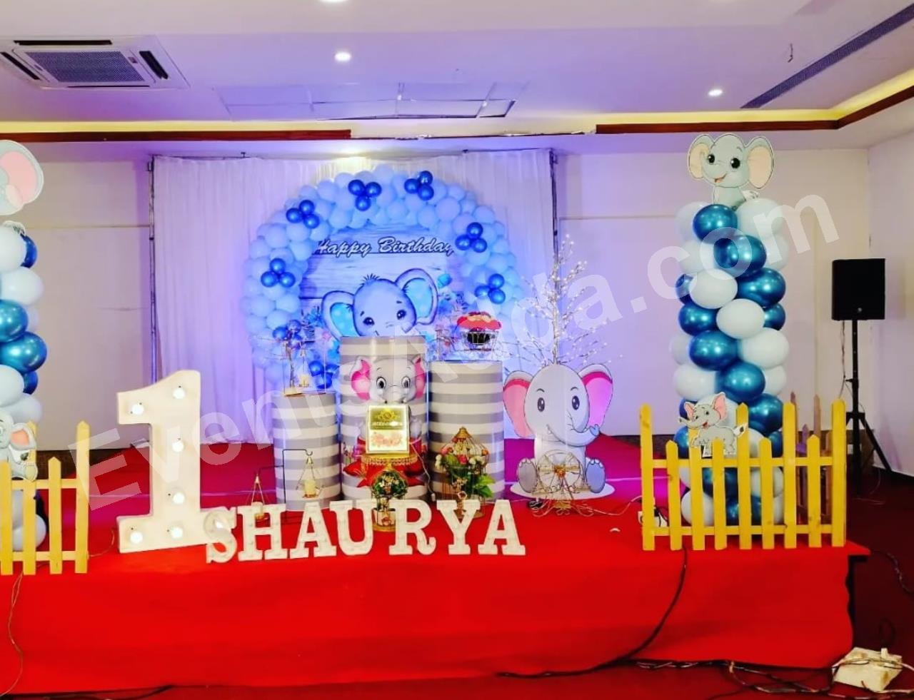 baby-elephant-1st-birthday-balloon-decoration-4.jpg