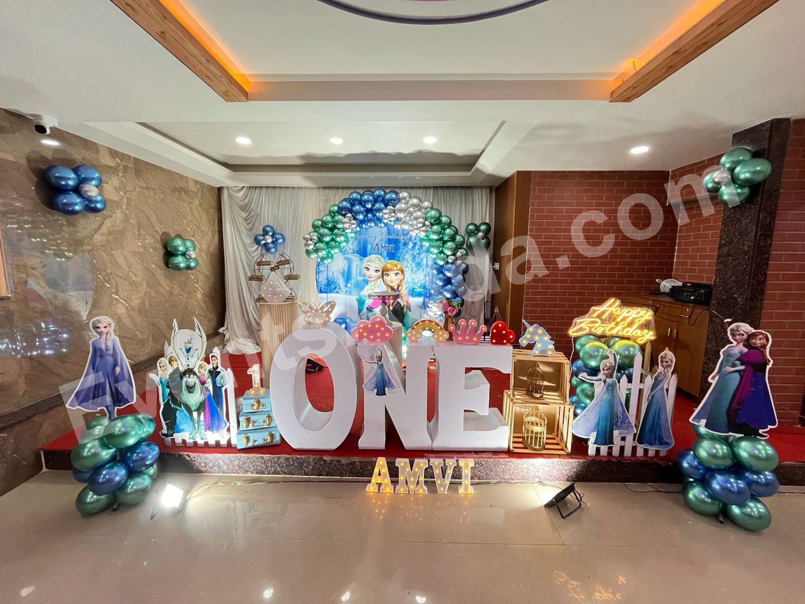Balloon stage decoration in Gurugram