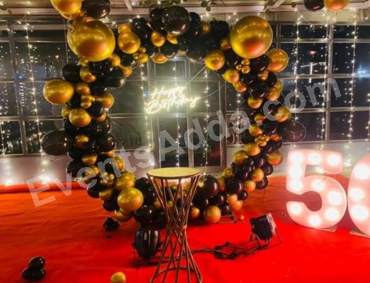 black-and-gold-50th-birthday-balloon-decoration-3.jpg