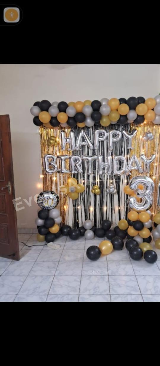 black-gold--birthday-balloon-decoration-3.jpg