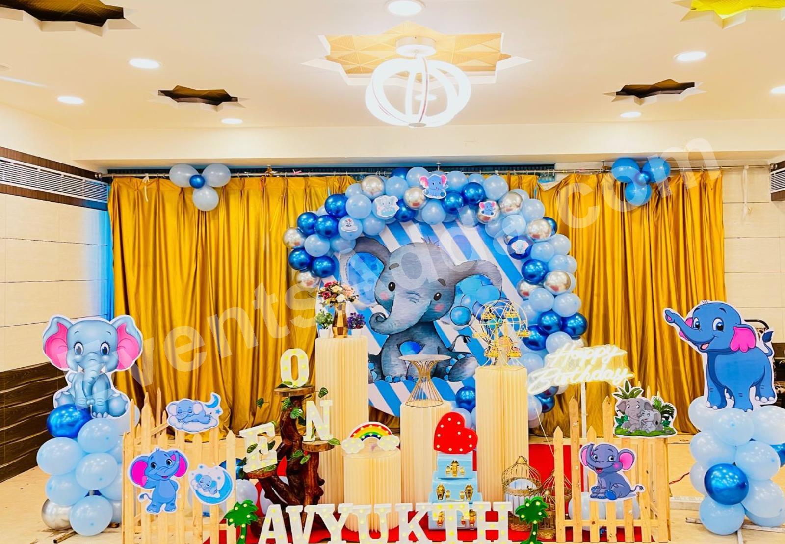 blue-elephant-theme-birthday-decoration-3.jpg