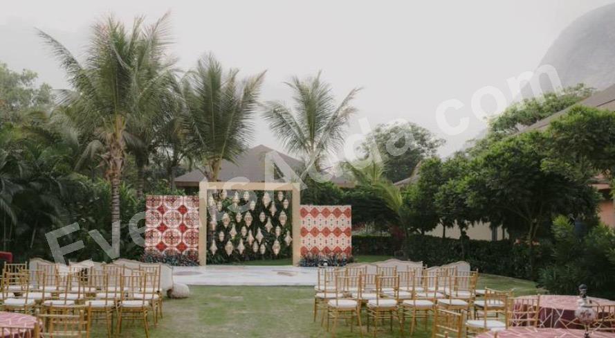 boho-garden-wedding-ceremony-decoration-4.jpg