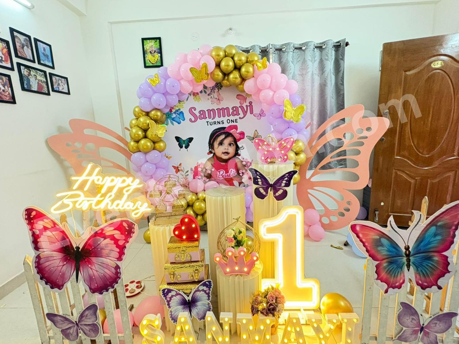 butterfly-theme-1st-birthday-decoration-2.jpg