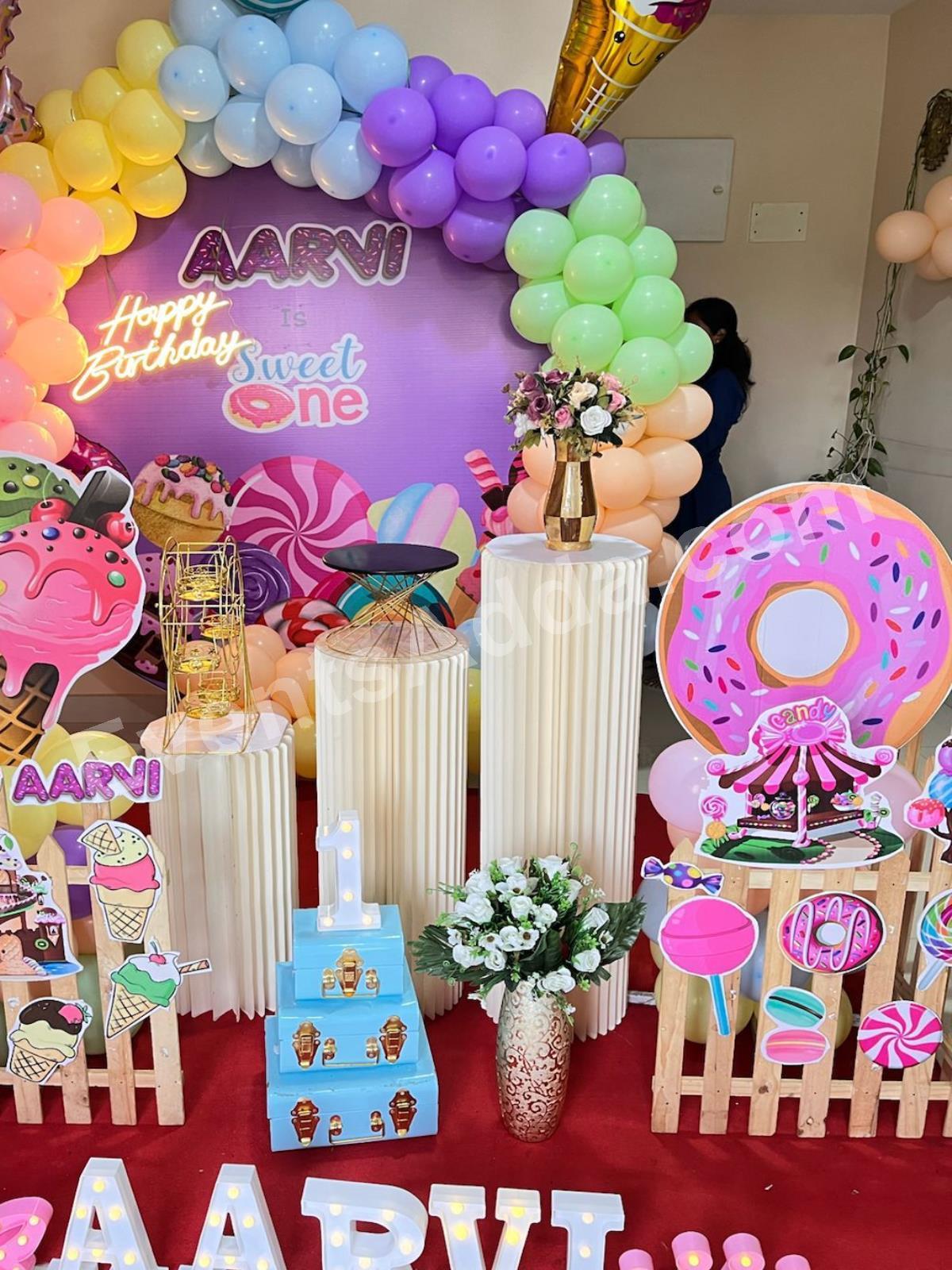 candyland-sweet-one-birthday-decoration-4.jpg