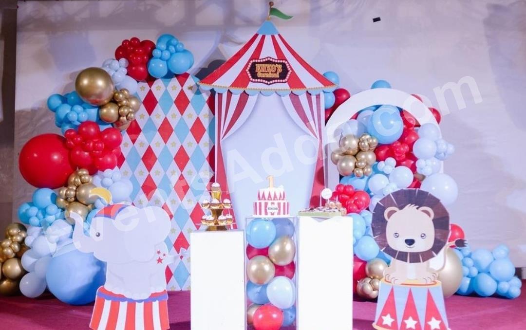 classic-circus-carnival-balloon-birthday-decoration-2.jpg