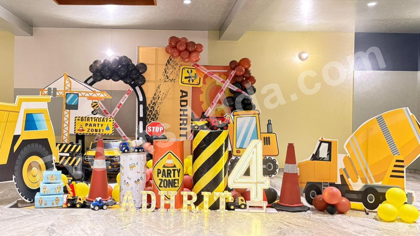 construction-theme-4th-birthday-decoration-4.jpg