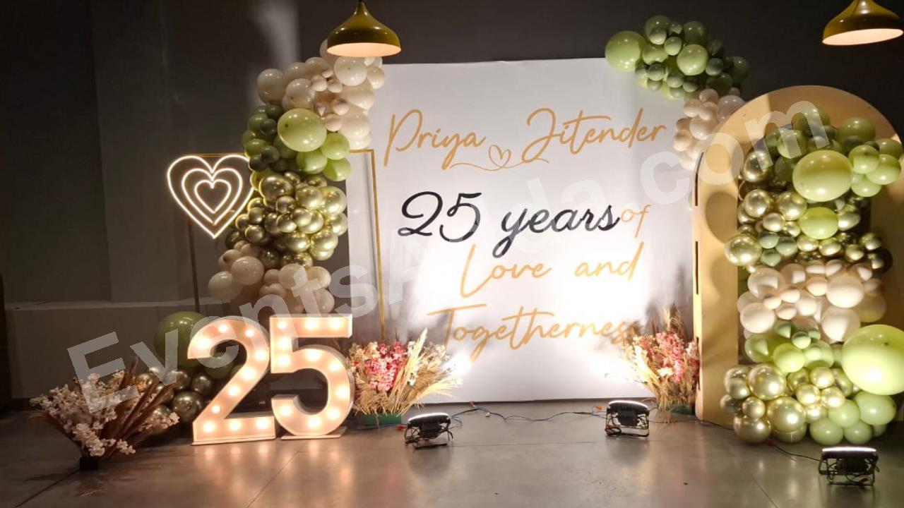 elegant-25th-wedding-anniversary-balloon-decoration-3.jpg