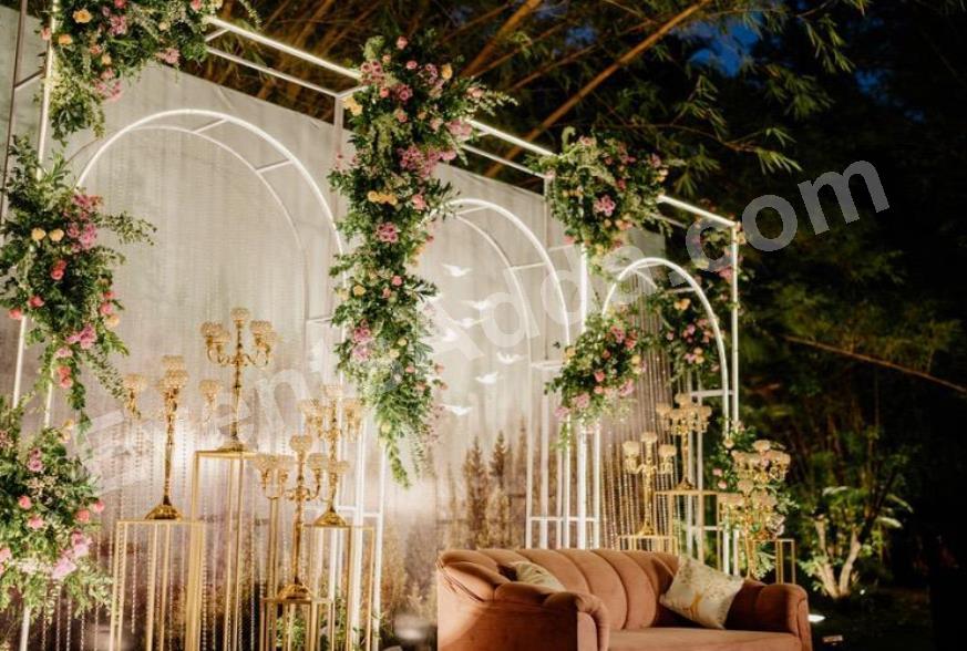 elegant-floral-arch-lounge-decoration-4.jpg
