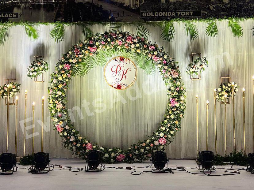 elegant-floral-circle-wedding-stage-decoration in Ahmedabad