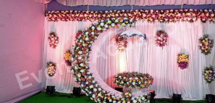 elegant-floral-crescent-moon-swing-decoration-3.jpg