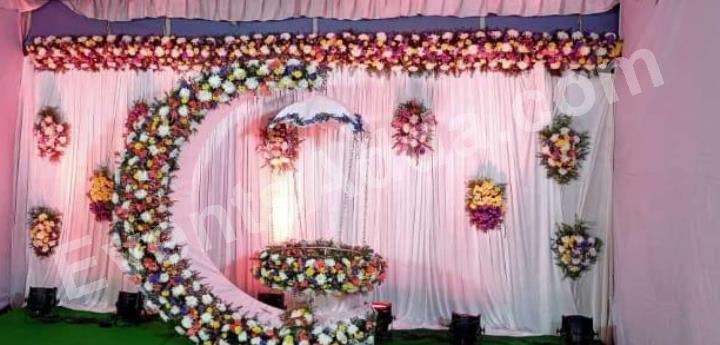 elegant-floral-crescent-moon-swing-decoration-4.jpg