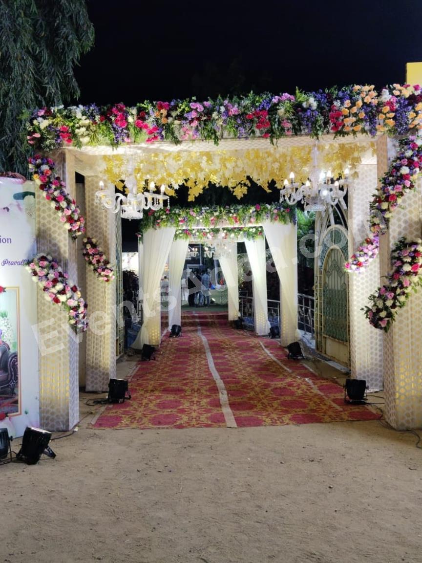 elegant-floral-entrance-arch-decoration-2.jpg