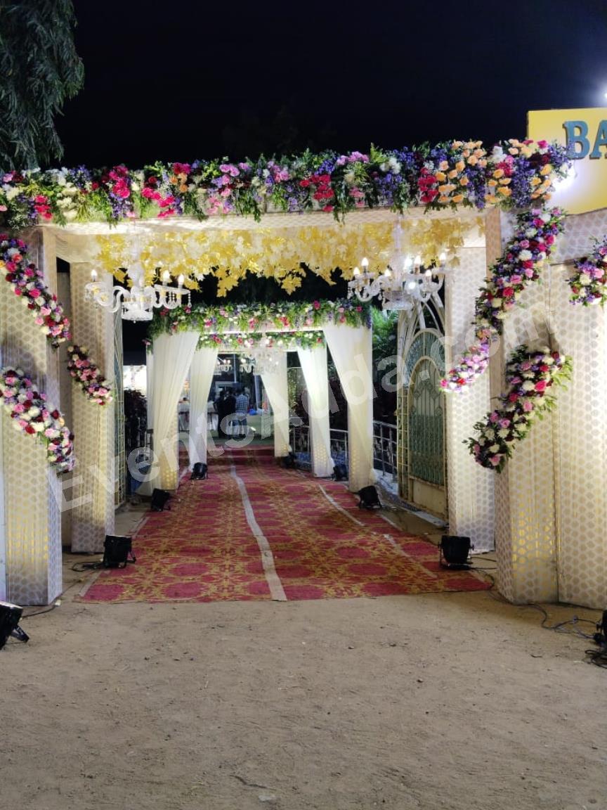 elegant-floral-entrance-arch-decoration-4.jpg