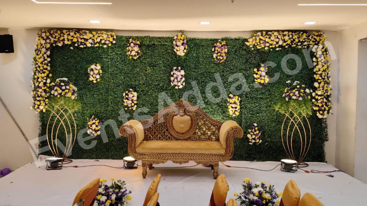 elegant-floral-hedge-backdrop-decoration-2.jpg