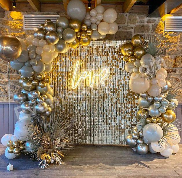 elegant-gold--silver-balloon-sequin-backdrop-decoration in Ahmedabad
