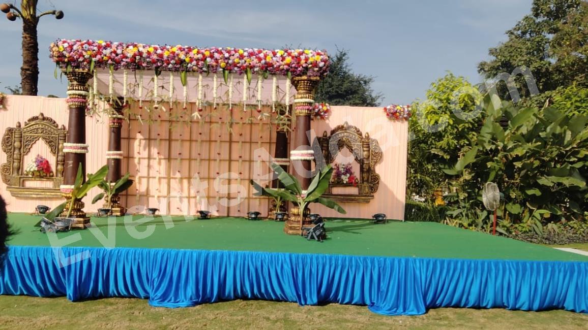 elegant-outdoor-floral-mandap-decoration-4.jpg