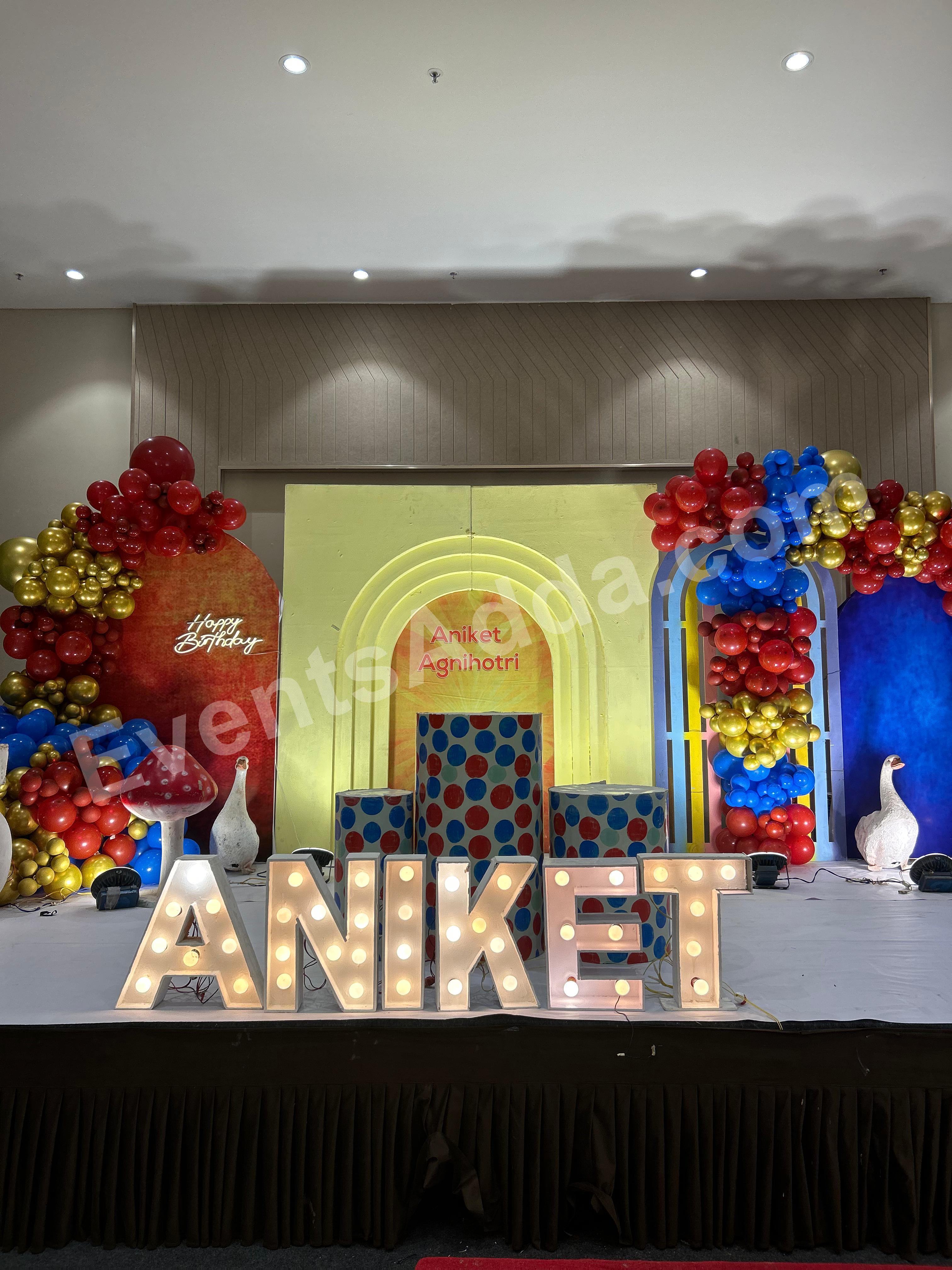 elegant-red,-blue--gold-birthday-balloon-stage-decoration in Ahmedabad
