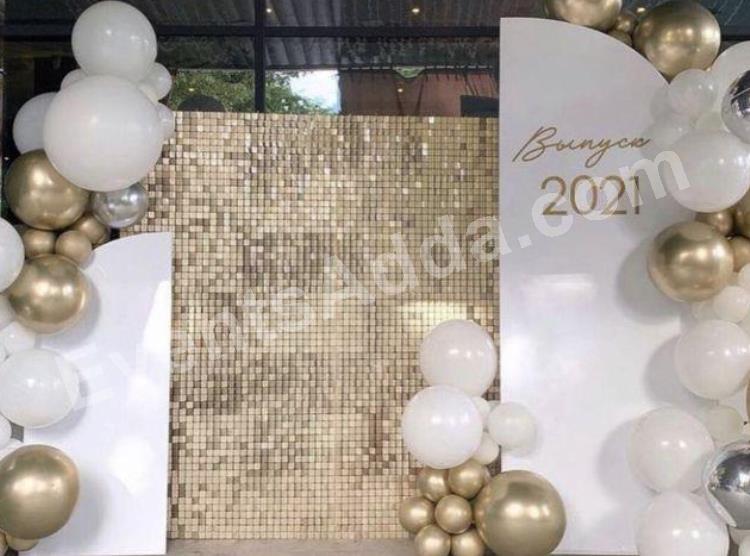 elegant-white--champagne-shimmer-backdrop-decoration-2.jpg