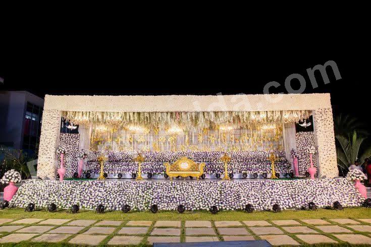 elegant-white--lavender-floral-stage-decoration in Singapore