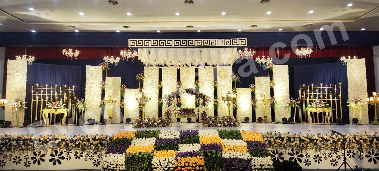 elegant-white-floral-luxury-stage-decoration in Singapore