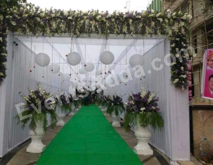 elegant-white-floral-tunnel-entrance-decoration-4.jpg