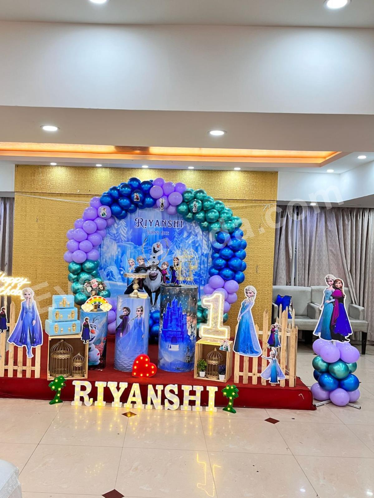 frozen-theme-first-birthday-decoration-2-4.jpg