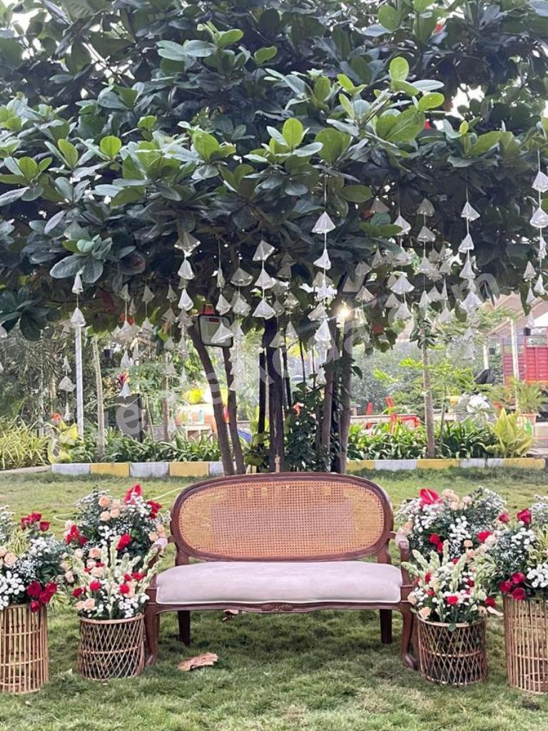 garden-floral-bench-seating-decoration-2.jpg