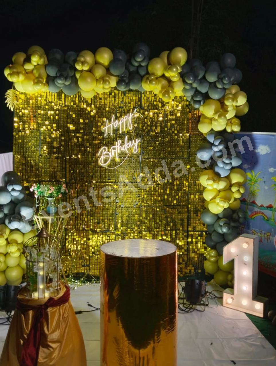 gold-shimmer-first-birthday-backdrop-decoration-2.jpg