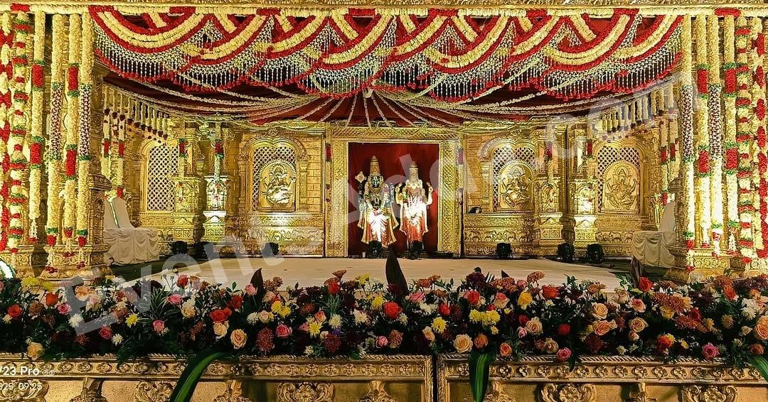grand-golden-temple-style-wedding-stage-decoration Decoration in udaipur