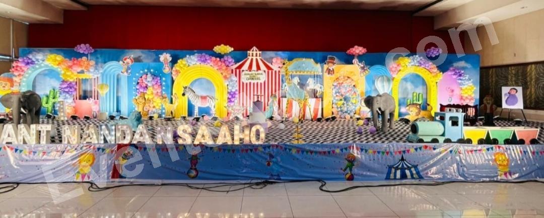 grand-luxury-carnival-circus-safari-birthday-decoration-2.jpg