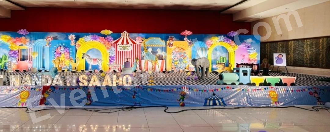 grand-luxury-carnival-circus-safari-birthday-decoration-4.jpg