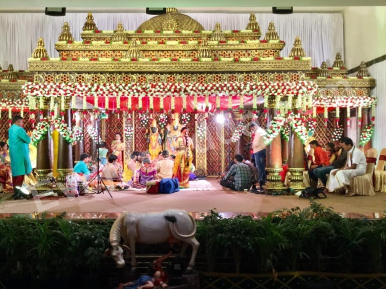 grand-traditional-golden-wedding-mandap-decoration-2-4.jpg
