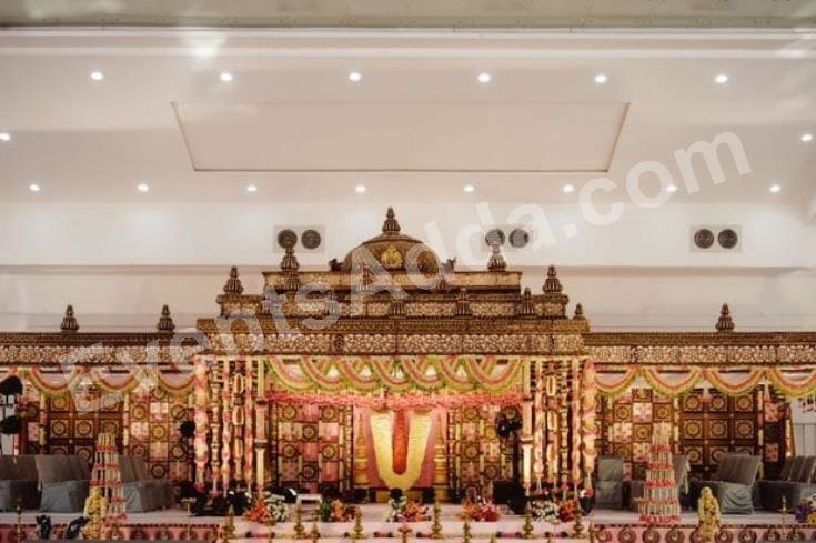 grand-traditional-golden-wedding-mandap-decoration-2.jpg