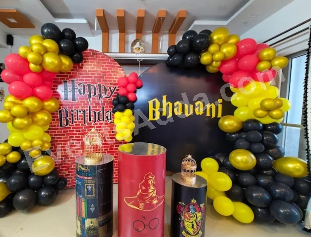harry-potter-theme-birthday-decoration-4.jpg