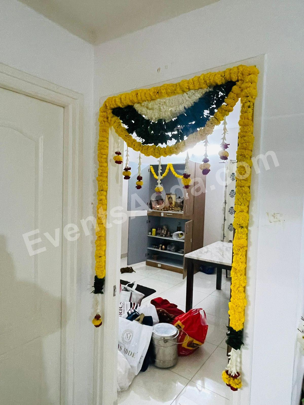 Housewarming balloon decoration in Bhilai