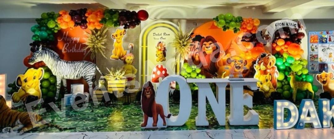 lion-king-jungle-safari-birthday-decoration-3.jpg