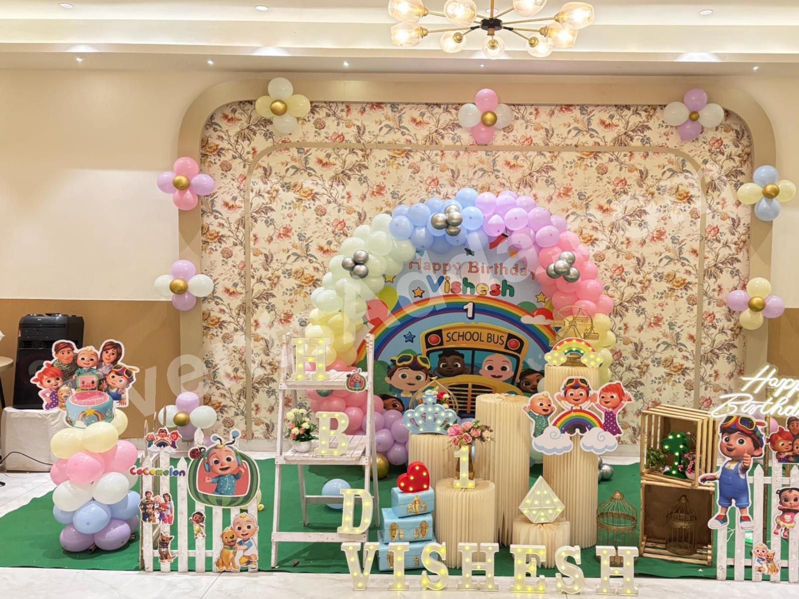 luxury-cocomelon-first-birthday-decoration-3.jpg