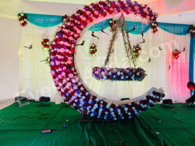 luxury-crescent-moon-floral-swing-decoration-3.jpg