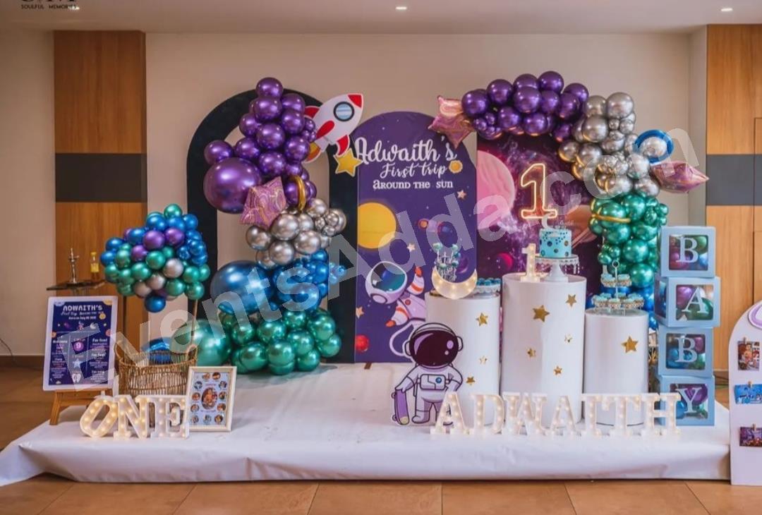 luxury-galaxy-first-birthday-balloon-decoration-3.jpg