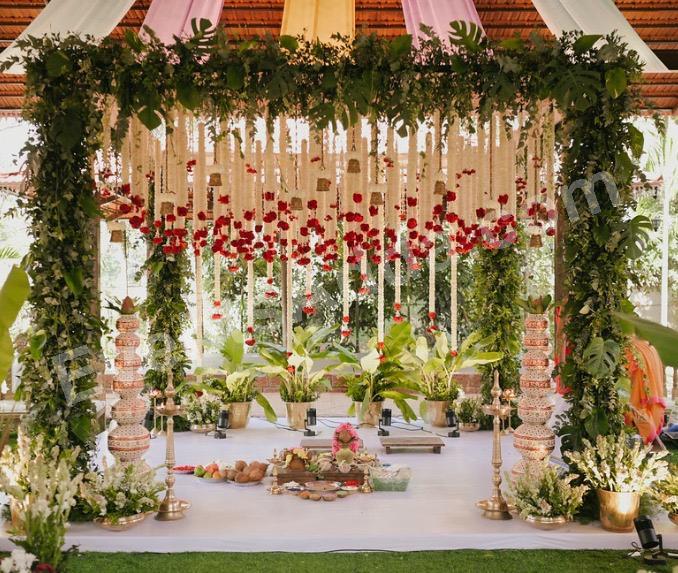 luxury-hanging-jasmine--rose-wedding-mandap-decoration in Kolkata
