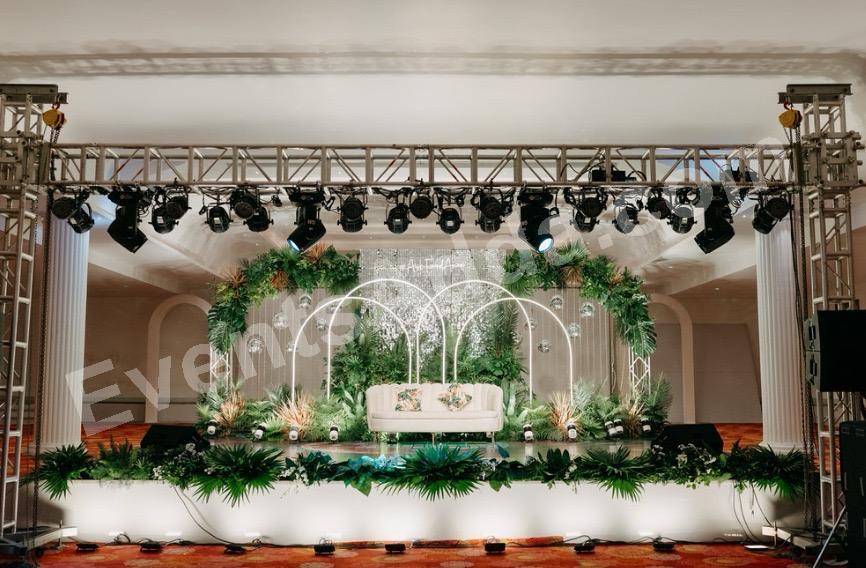 luxury-tropical-arch-reception-stage-decoration in Kolkata