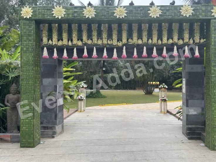 luxury-woven-palm-leaf-entrance-arch-decoration-3.jpg