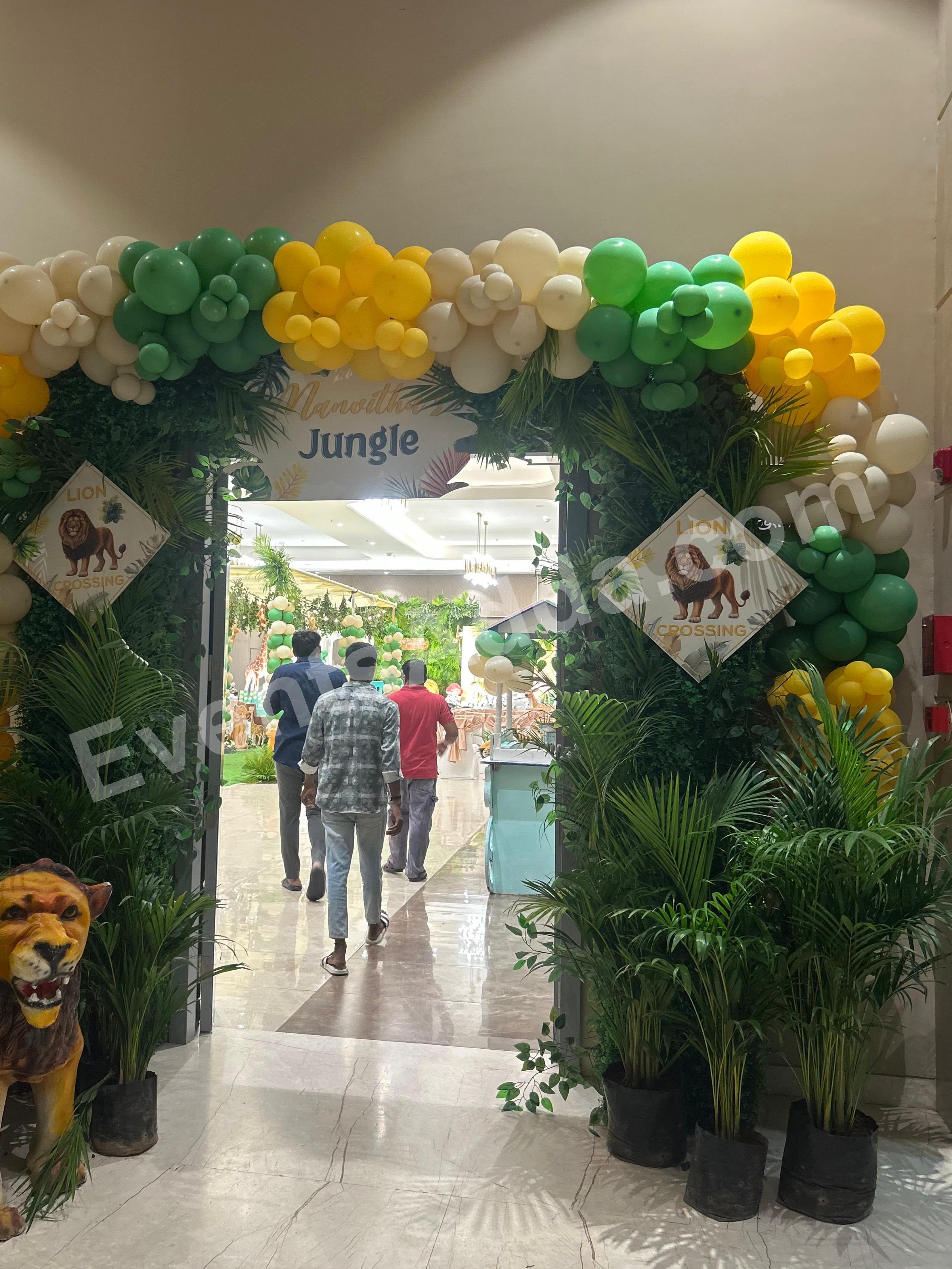 marvelous-jungle-theme-entrance-decoration-4.jpg