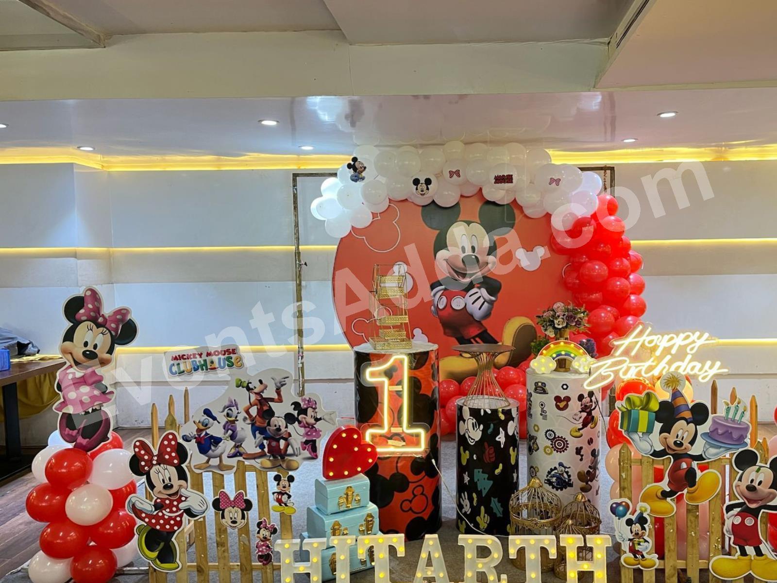 mickey-mouse-first-birthday-decoration-3.jpg