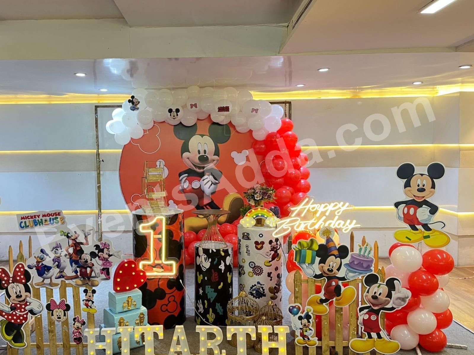 mickey-mouse-first-birthday-decoration-4.jpg