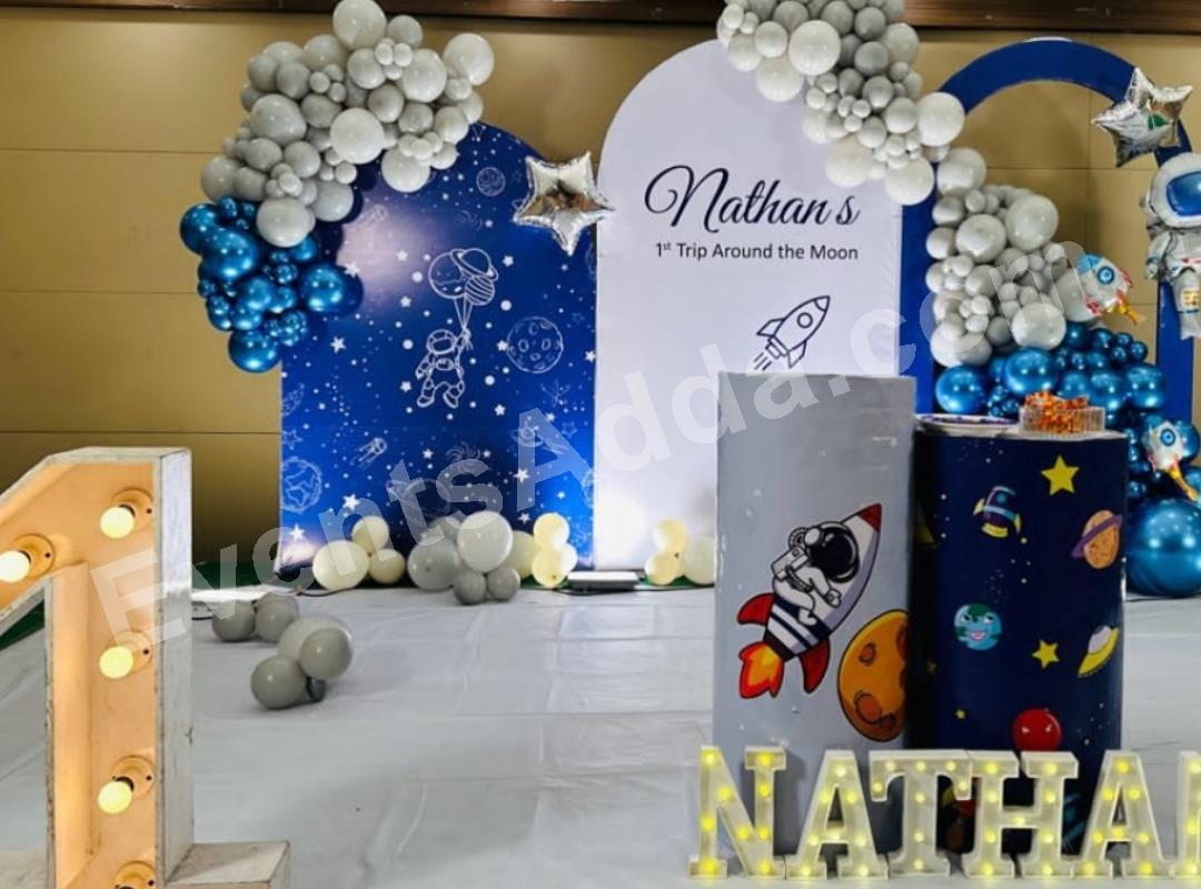 outer-space-first-birthday-balloon-decoration-2.jpg
