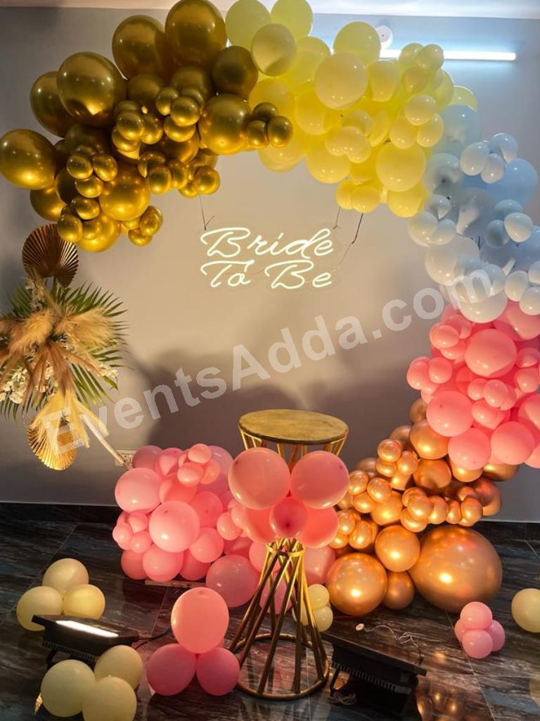 pastel-bride-to-be-balloon-ring-decoration-2.jpg