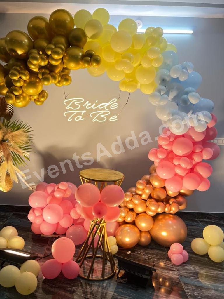 pastel-bride-to-be-balloon-ring-decoration-4.jpg
