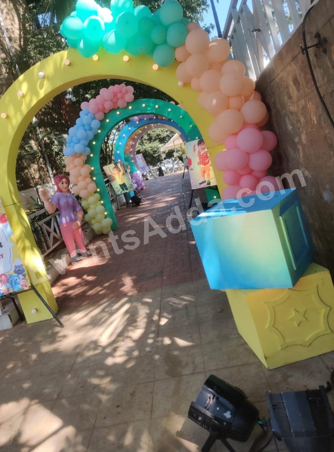 pastel-rainbow-entrance-arch-birthday-decoration-4.jpg