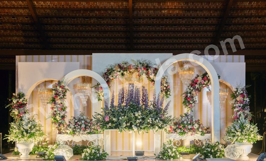 royal-arch-crystal-reception-stage-decoration in Kolkata